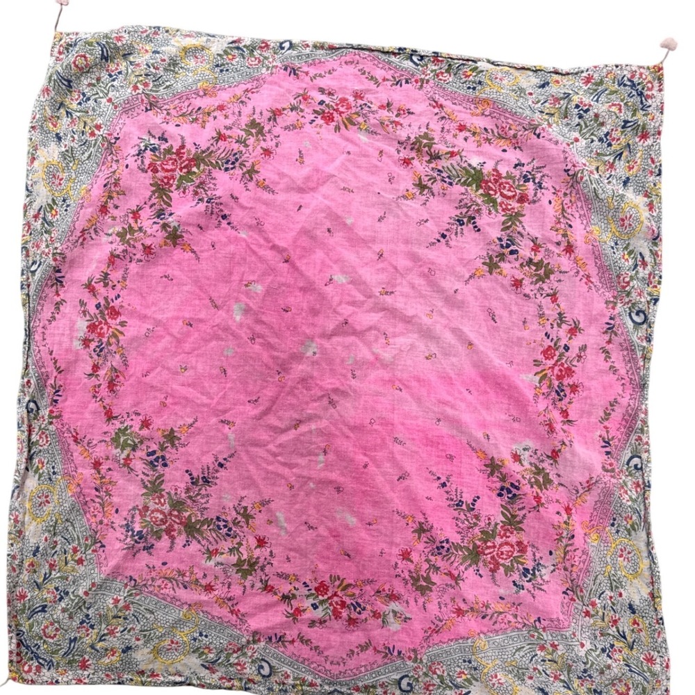 Magnolia Pearl 🩶💕 Pink Floral Scarf 🤎🤍Heart Tassles NWT - Picture 3 of 10
